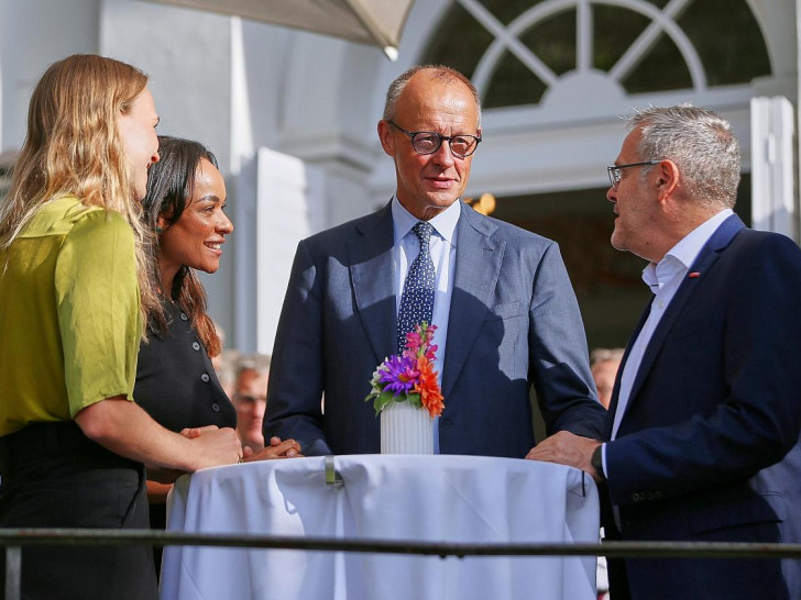 Ruth Bosse, Judith Dada, Friedrich Merz und Jörg Dittrich am 26.08.2026
