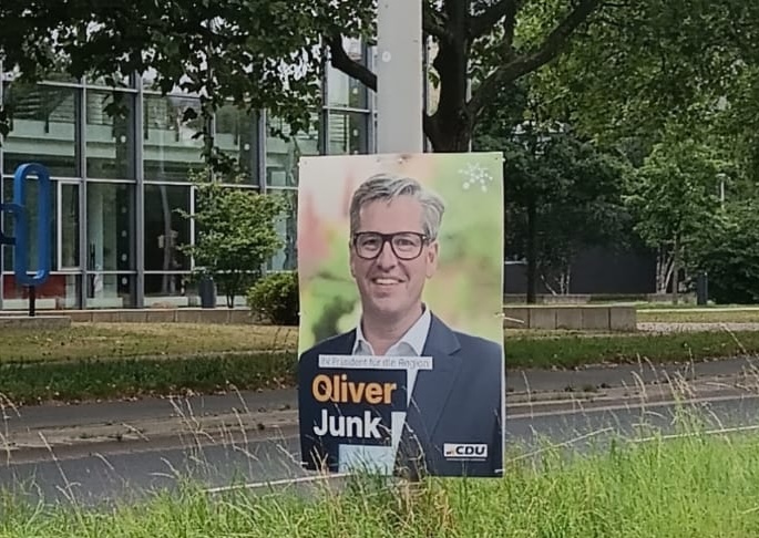 In Hannover ist sein Gesicht derzeit überall auf Plakaten zu sehen: Goslars Ex-Oberbürgermeister Oliver Junk kandidiert um den Posten des Regionspräsidenten.