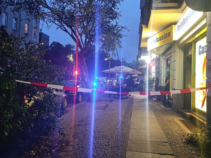 Polizei in der Berliner Graefestraße am 07.08.2026