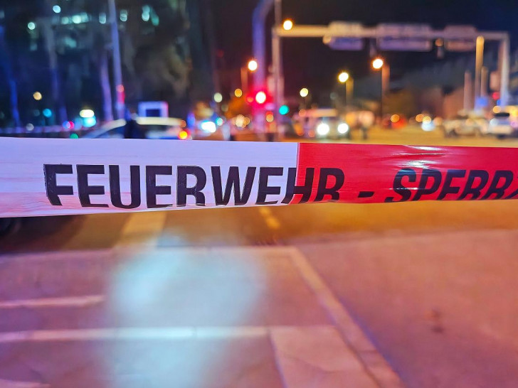 Feuerwehr-Absperrband (Archiv)