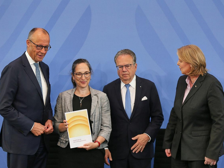Übergabe des Berichts der Alterssicherungskommission (Archiv)