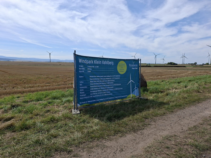 Mit einem symbolischen Spatenstich ist der Startschuss für den Bau des Windparks Klein Vahlberg in Niedersachsen gefallen