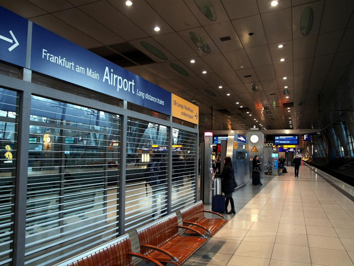 Frankfurt/Main Flughafen Fernbahnhof (Archiv)