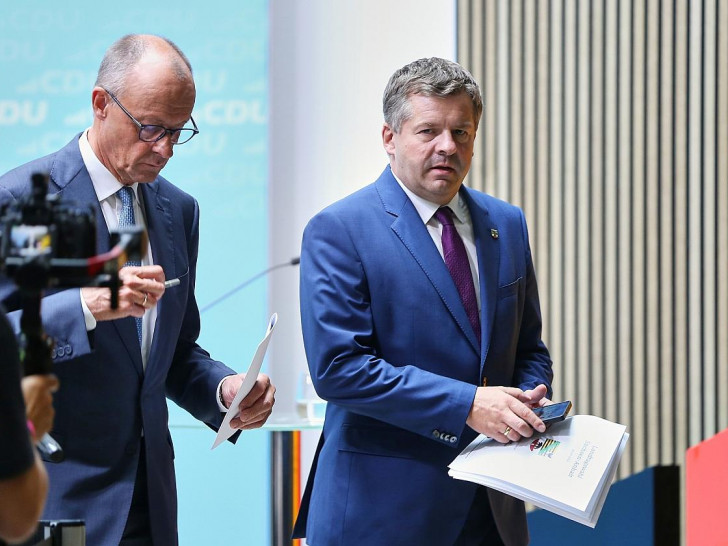 Friedrich Merz und Sven Schulze am 07.09.2026
