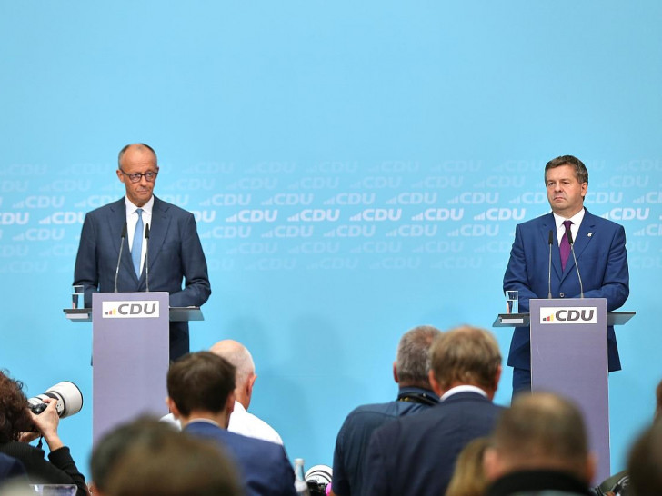 Friedrich Merz und Sven Schulze am 07.09.2026