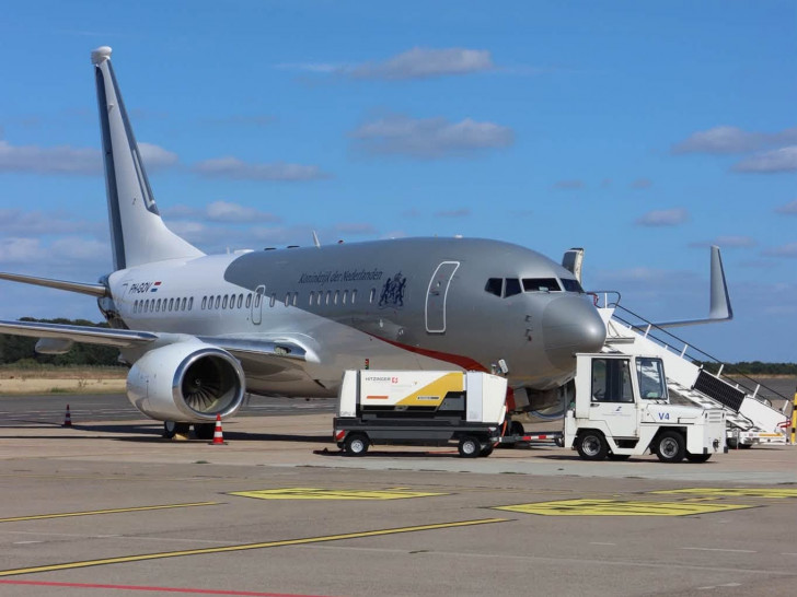 Königlicher Besuch in Braunschweig. Das niederländische Regierungsflugzeug landete am Flughafen Braunschweig-Wolfsburg.