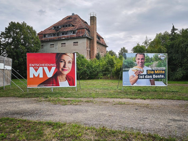 Wahlplakate für die Landtagswahl 2026 mit Manuela Schwesig und Daniel Peters (Archiv)