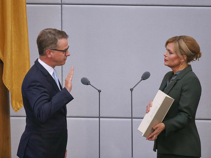 Carsten Linnemann bei der Eidesleistung am 08.09.2026