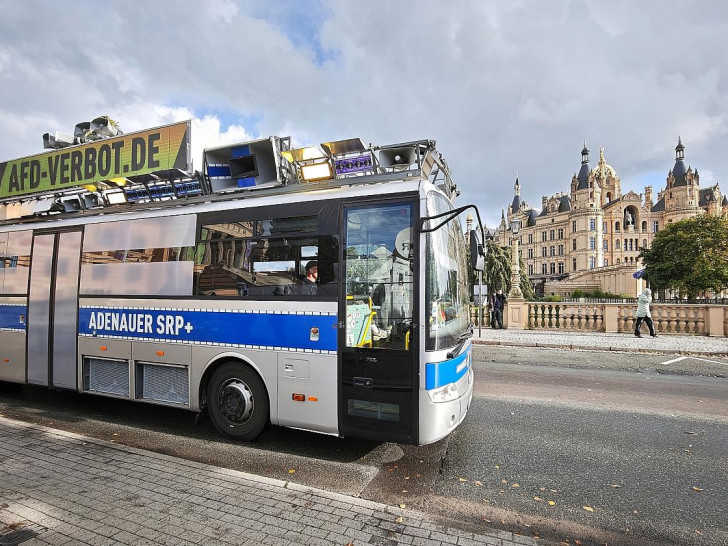 Demo für AfD-Verbot vor dem Landtag von Mecklenburg-Vorpommern am 20.09.2026