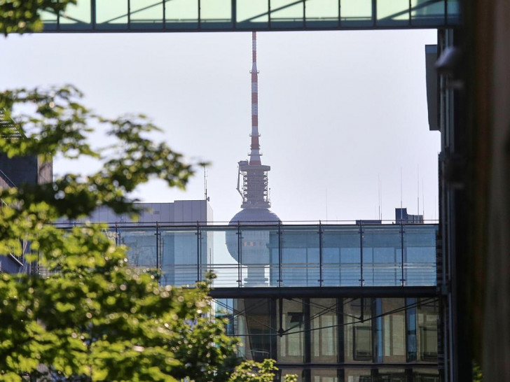 Fernsehturm in Berlin (Archiv)